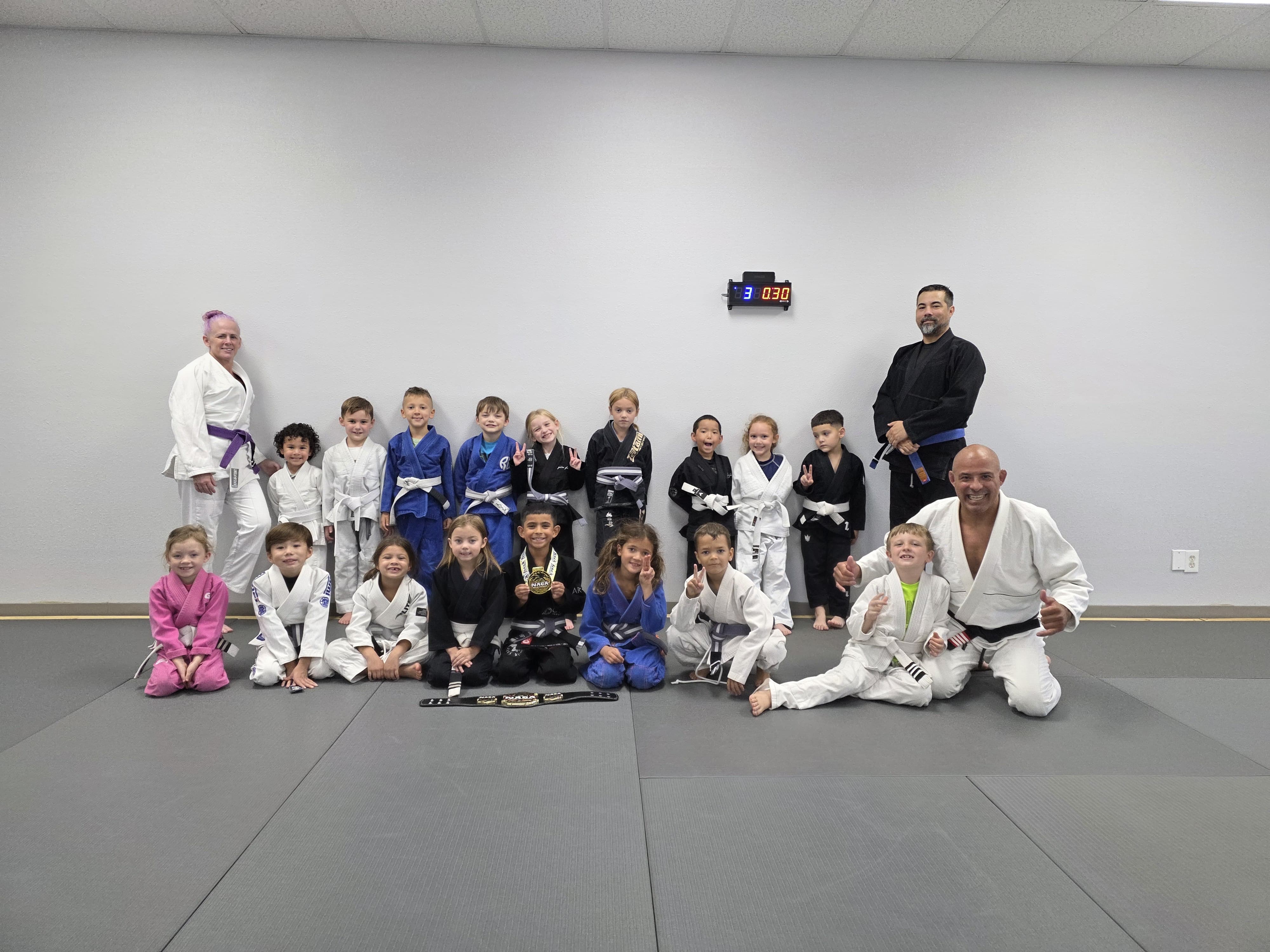 Class group photo Ares Arizona BJJ